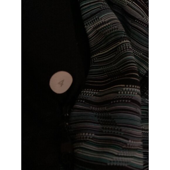 Lululemon Womens Stop At Nothing Crop Stripe Leggings Size 4 Blue‎ & Black Mesh - Picture 8 of 8